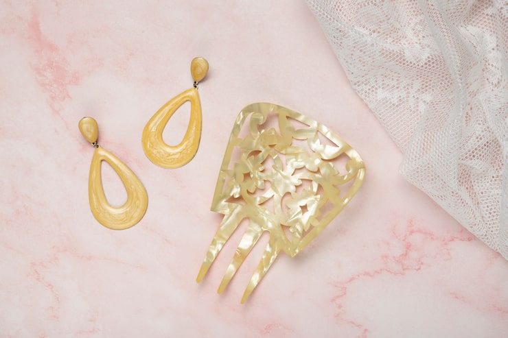 Comment choisir des boucles d&rsquo;oreilles plaqué or selon la forme de votre visage